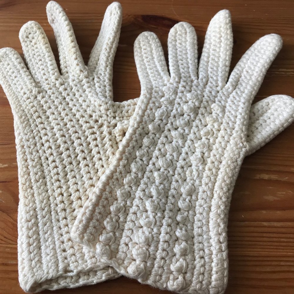 Vintage Hand-Knit Children's Gloves
